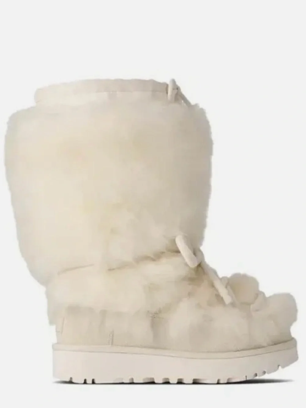 UGG Women’s Classic Tall Chalet Boots Size 9 NEW!